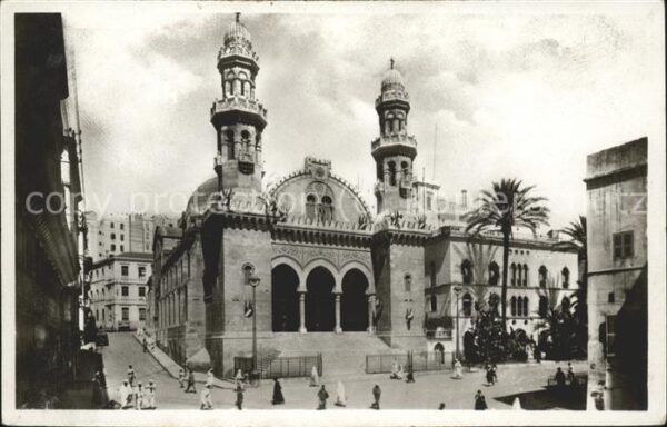 Alger Algerien Cathedrale et Palais d_Hiver du Gouvern
