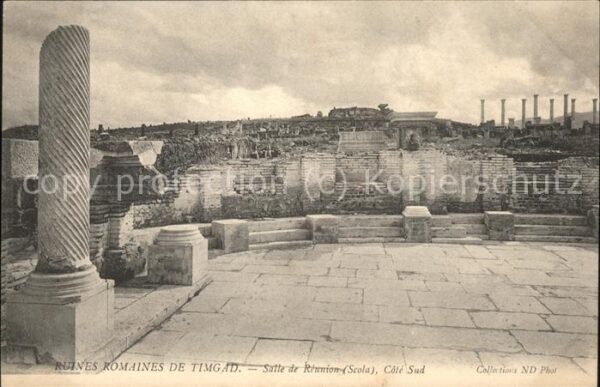 Timgad Ruines Romaines Salle de Reunion