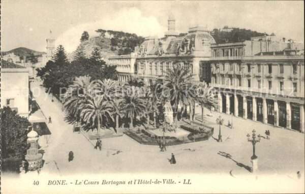 Bone Cours Bertagna et l_Hotel de Ville