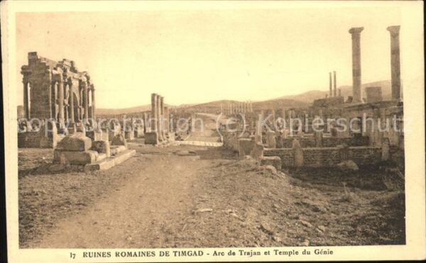 Timgad Ruines Romaines Arc de Trajan et Temple
