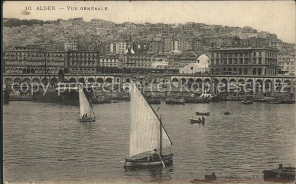 Alger Algerien Vue generale Port Bateaux