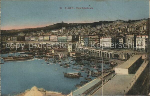 Alger Algerien Vue generale Port Bateaux