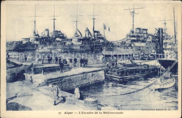 Alger Algerien Escadre de la Mediterrannee Bateaux