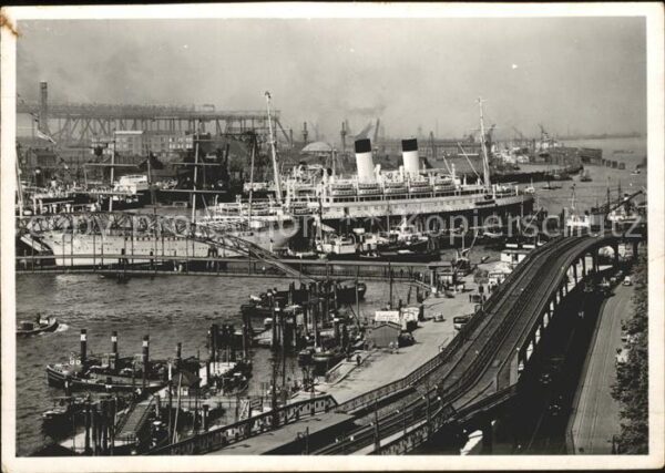 Dampfer Oceanliner Hamburg Hafen Überseebrücke