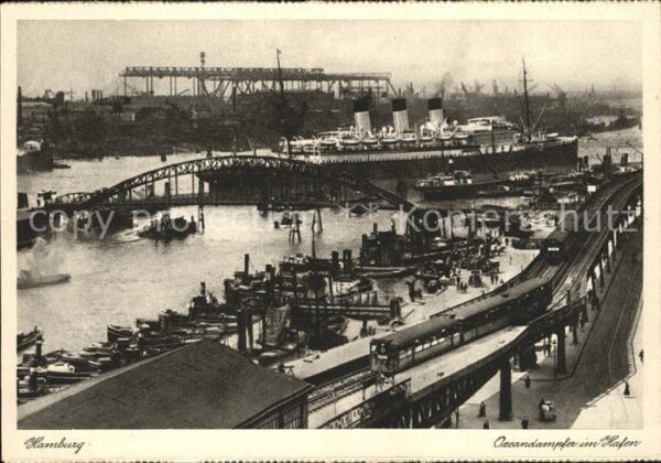 Dampfer Oceanliner Hamburg Hafen