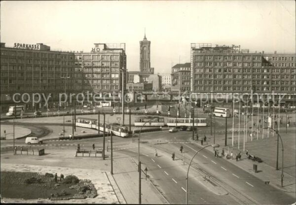 Strassenbahn Berlin Alexanderplatz Sparkasse