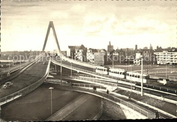 Strassenbahn Köln am Rhein Severinsbrücke