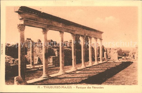 Tunis Thuburbo-Majus Portique Petronites