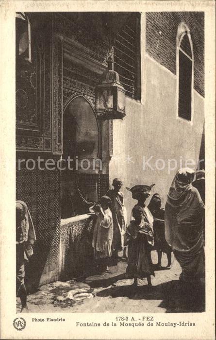 Fes Fez Maroc Fontaine Mosquee Moulay Idriss