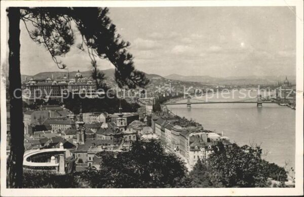 Budapest Aussicht vom Berg St Gellert