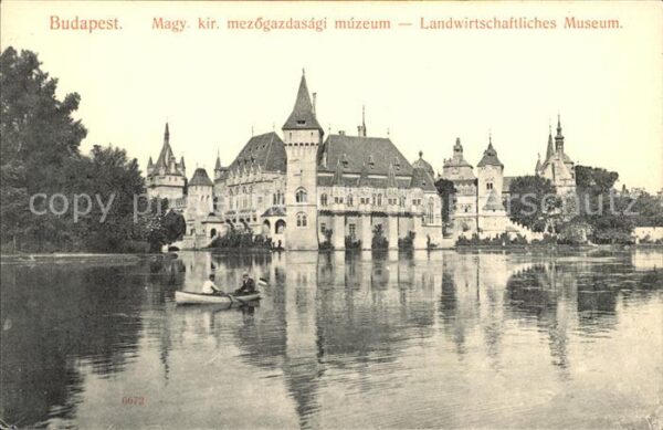 Budapest Landwirtschaftliches Museum Bootspartie