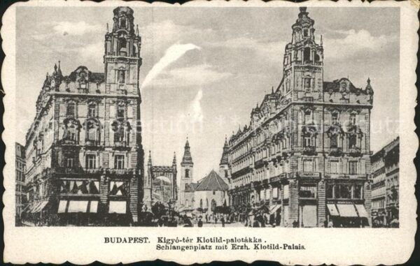 Budapest Schlangenplatz mit Erzh Klotild Palais