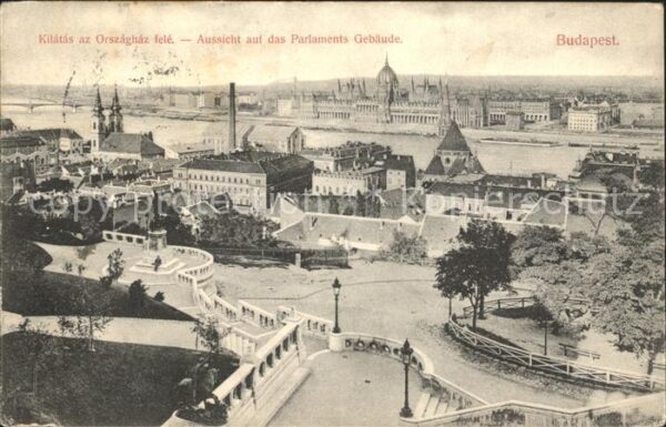 Budapest Parlament Gebäude Fliegeraufnahme