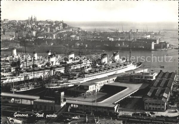 Dampfer Oceanliner Genova Porto Hafen