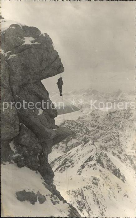 Bergsteigen Klettern Abseilübung Weissfluhgipfel