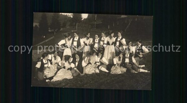 Tanz Taenzer Tänzer Trachten St. Gallen Gruppenfoto