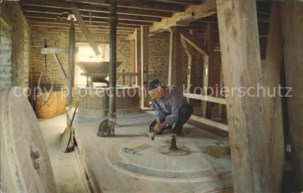 Handwerk Mühlenbauer Facing Mill Stones Millwrig