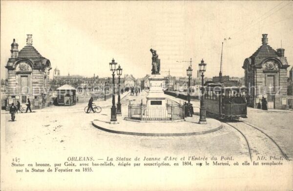 Strassenbahn Orleans Statue de Jeanne d_Arc Entree d