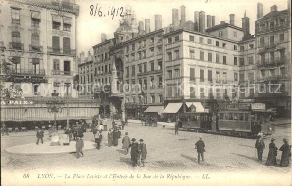 Strassenbahn Lyon Place Leviste Rue de la Republique