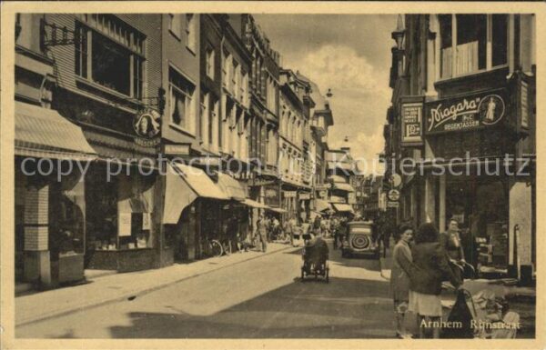 Arnhem Rijnstraat Autos
