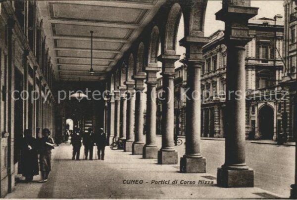 Cuneo Portici di Corso Nizza