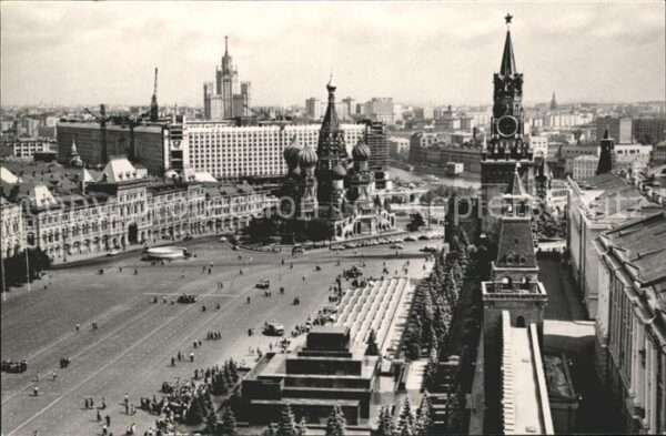Moskau Moscou Fotoausstellung Roter Platz