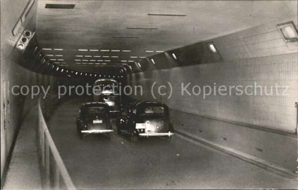 Rotterdam Maastunnel Autos