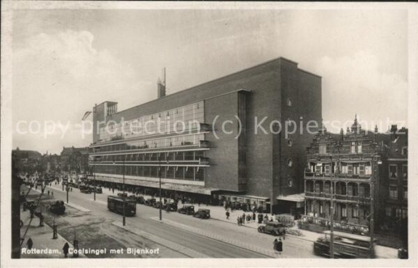 Rotterdam Colsingel met Bljenkorf Strassenbahn