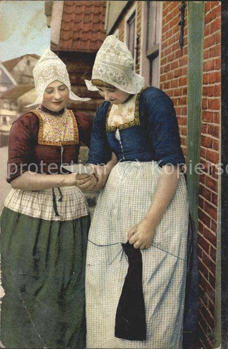 Frauen Augsburg Volkstrachten