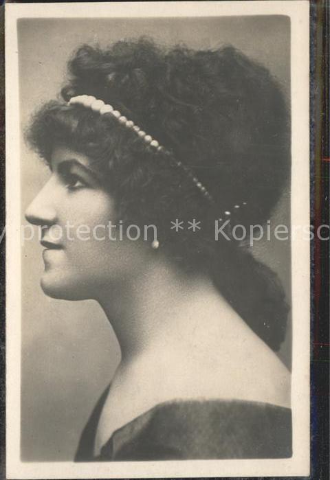 Theater Variete Frau