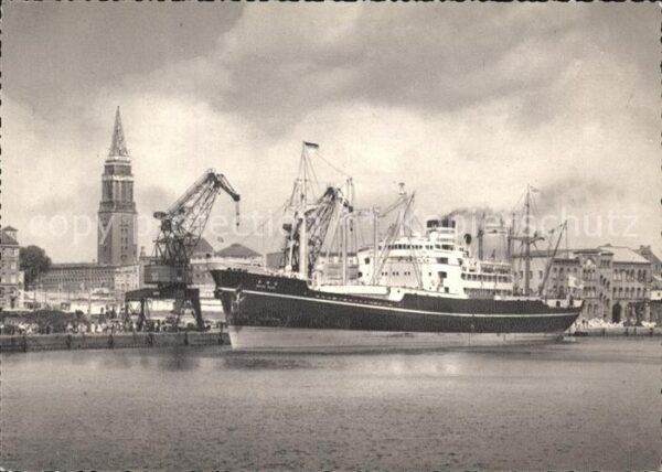 Schiffe Ships Navires Kiel Hafen Rathausturm