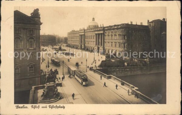 Strassenbahn Berlin Schloßplatz