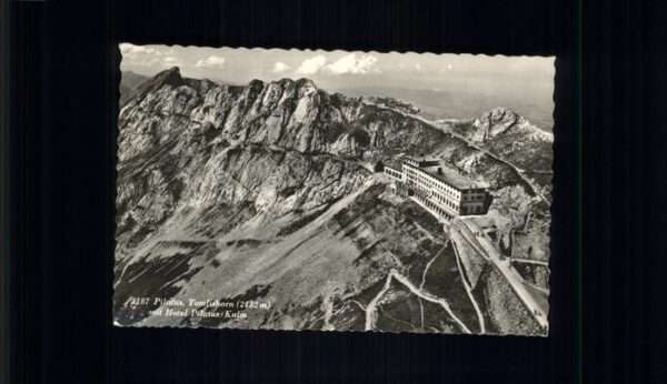 Pilatus Hotel Pilatus Kulm Fliegeraufnahme