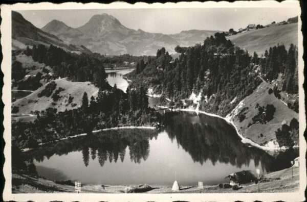 Moleson-sur-Gruyeres Lac de Montsalvens