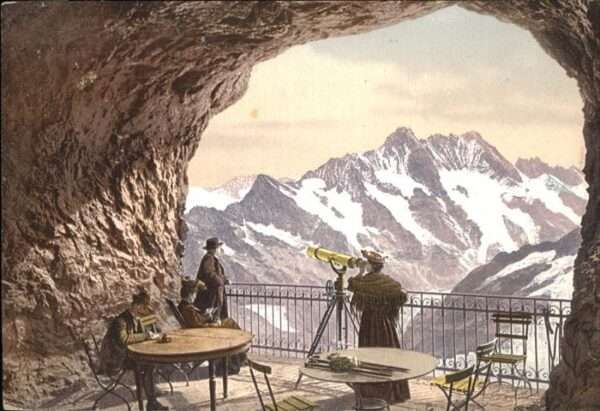 Jungfraubahn Station Eismeer Schreckhorn