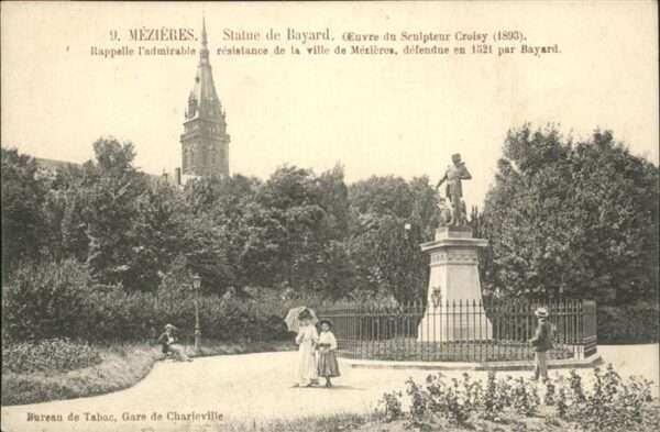 Mezieres-Charleville Statue Bayard