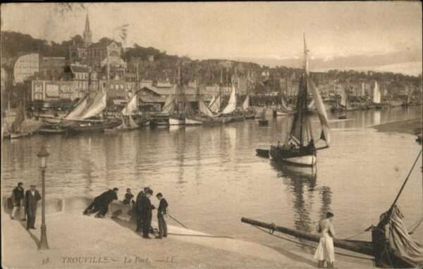 Trouville-sur-Mer Le Port
