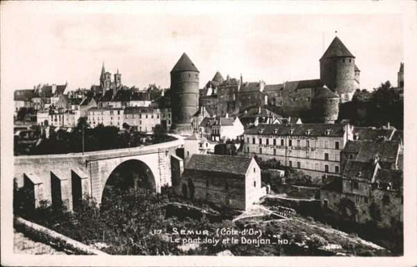 Semur-en-Auxois Pont Joly Donjon