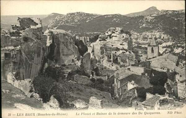 Les Baux-de-Provence Planet Ruines demeure Quiqueran