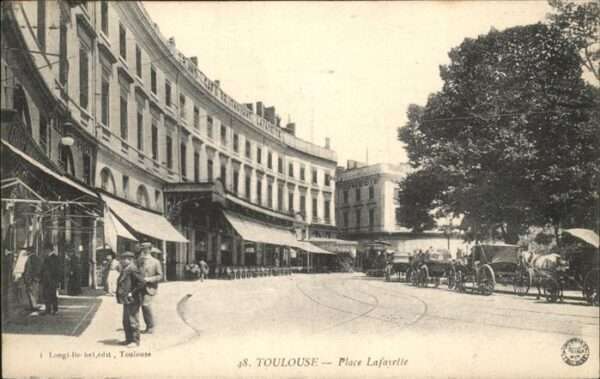 Toulouse Haute-Garonne Place Lafayette