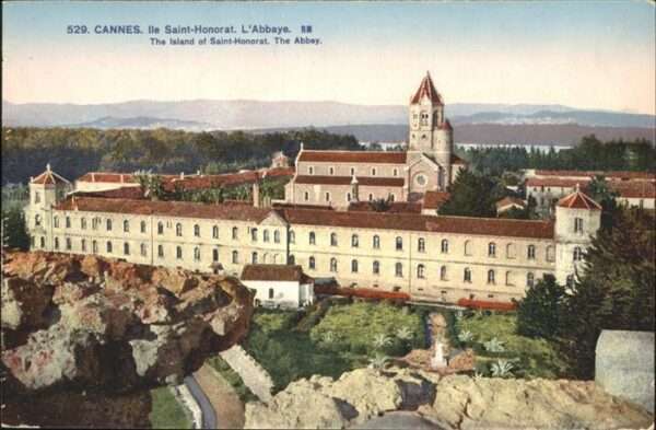 Cannes Alpes-Maritimes Ile Saint-Honorat Abbaye