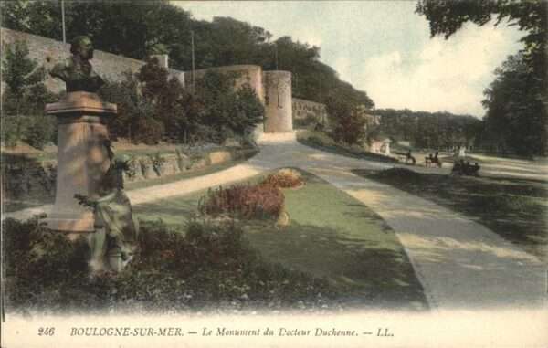 Boulogne-sur-Mer Monument Docteur Duchenne