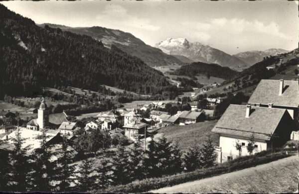 Le Grand-Bornand Vue generale Tournette