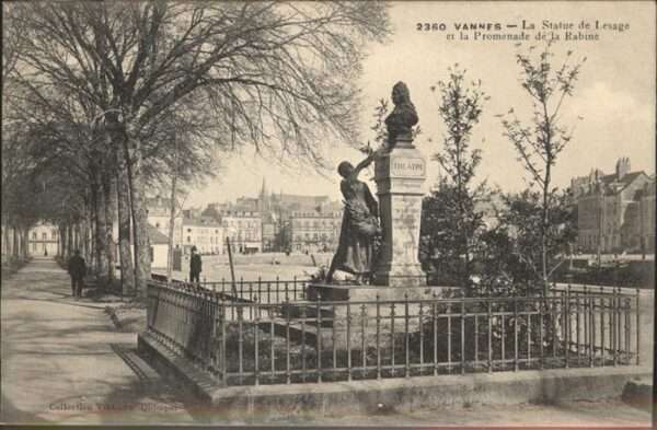 Vannes 56 Statue Lesage