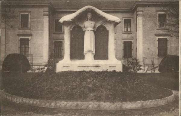 Saint-Marcellin Vue partielle
Statue