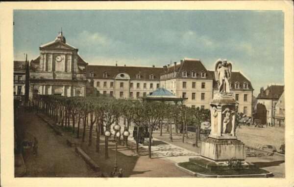 Autun Place de Mars-College