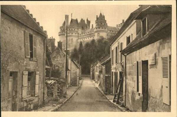 Pierrefonds Oise Chateau