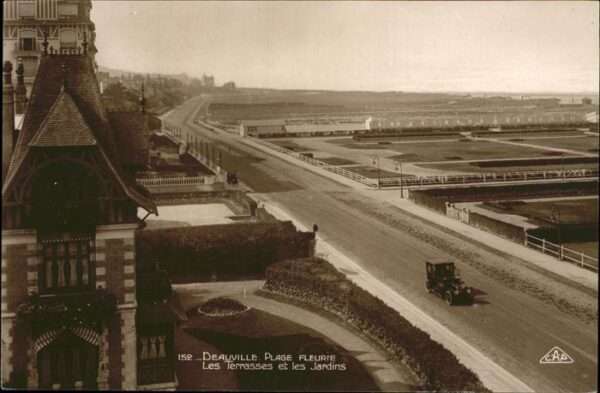Deauville-sur-Mer Plage Fleurie