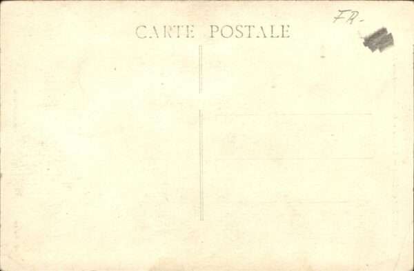 Cordelle Eglise 
Monument aux Morts – Bild 2