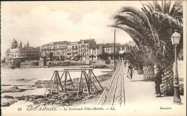 Saint-Raphael Var Boulevard Felix-Martin